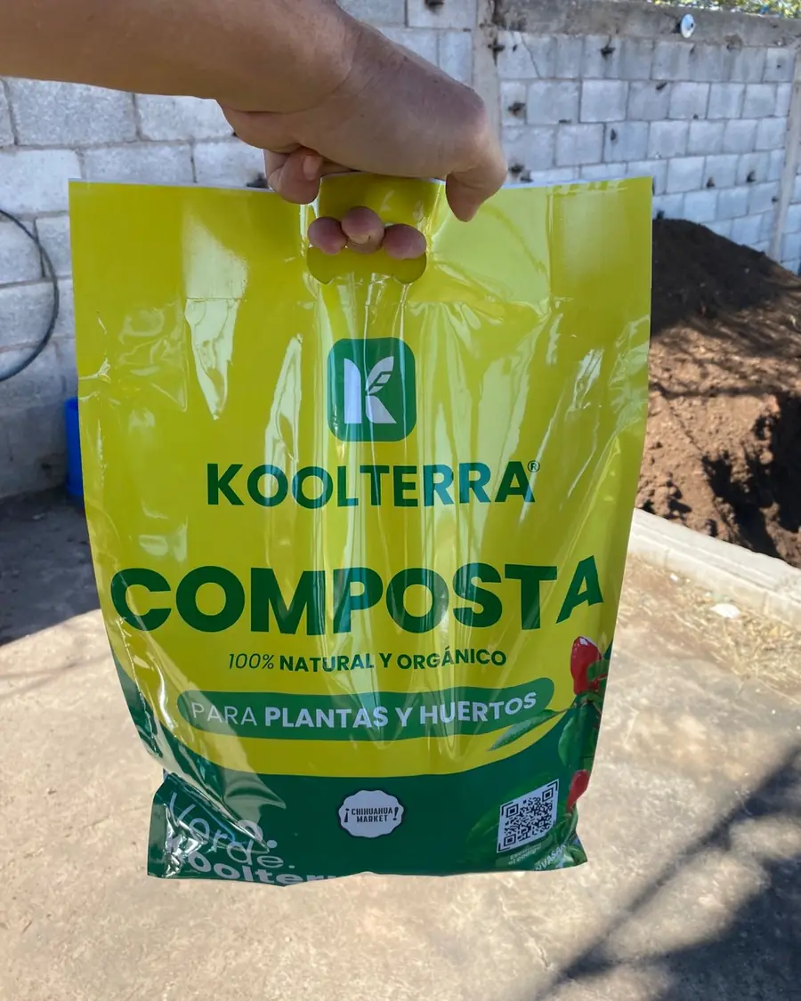 Bolsa de composta Koolterra de 10 litros, fabricada en Chihuahua