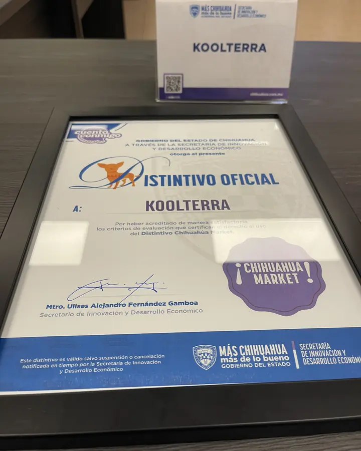 Distintivo Oficial Chihuahua Market otorgado a Koolterra por el Gobierno del Estado de Chihuahua
